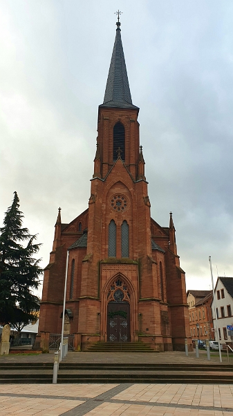 20200118_174858.jpg - Die Martinskirche: Taufkirche der Hl. Edith Stein.